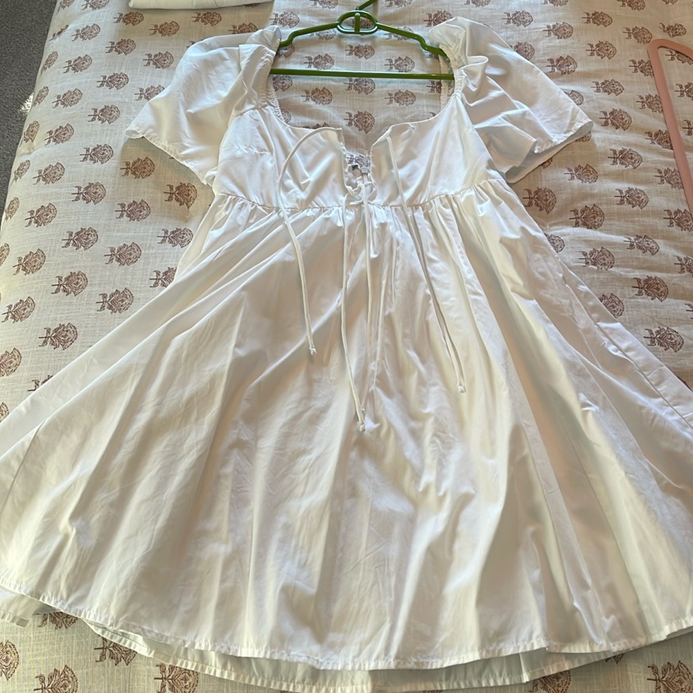 White Short Sleeve Abercrombie Mini Dress with Ties